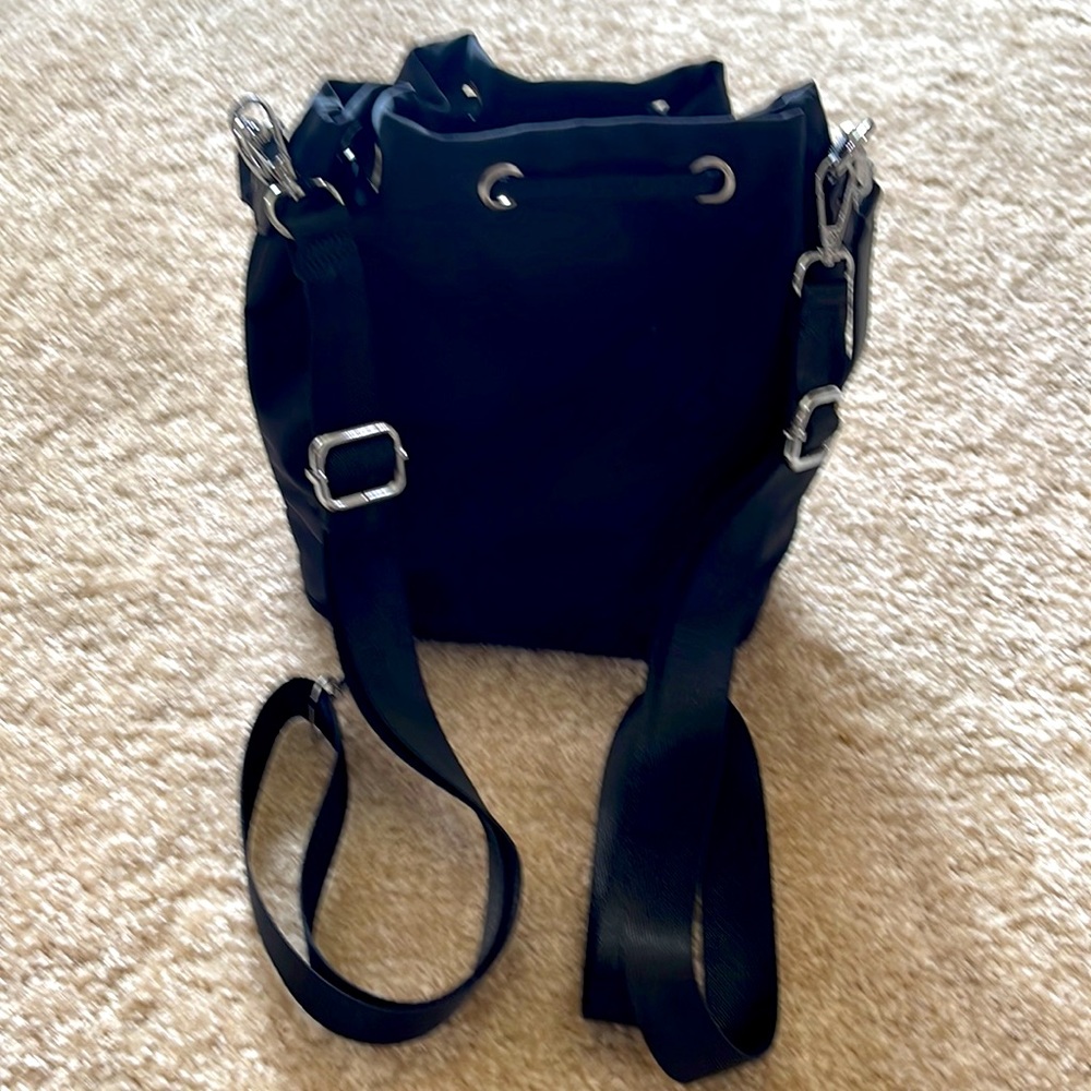 Women’s super cute bag by Canmart. - Picture 11 of 11
